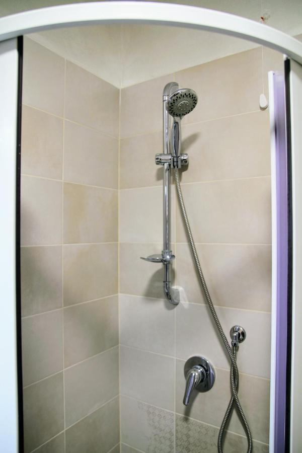 Rooms Dimora Arco - Affitti Brevi Italia มอนเต ซานตานเจโล ภายนอก รูปภาพ