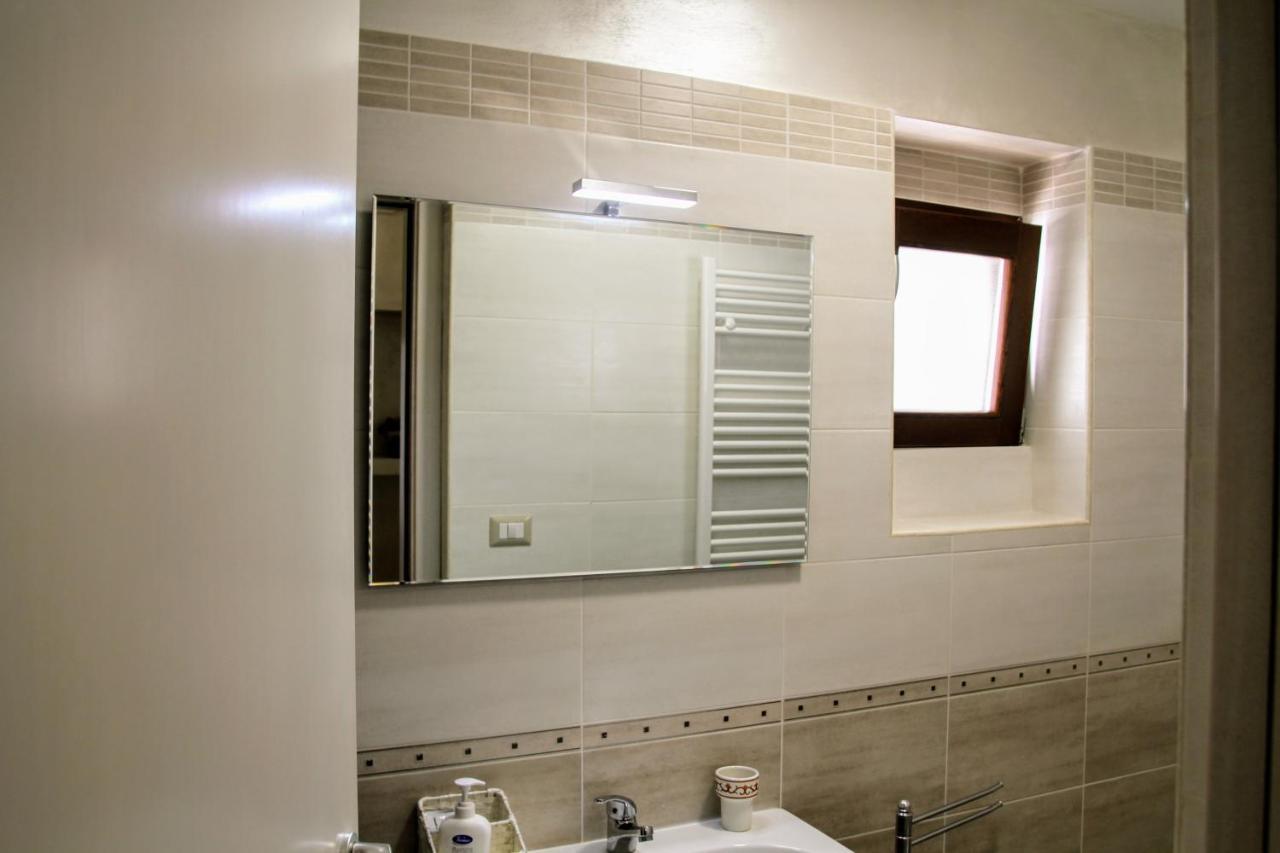 Rooms Dimora Arco - Affitti Brevi Italia มอนเต ซานตานเจโล ภายนอก รูปภาพ