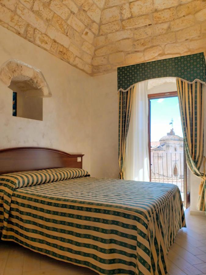Rooms Dimora Arco - Affitti Brevi Italia มอนเต ซานตานเจโล ภายนอก รูปภาพ